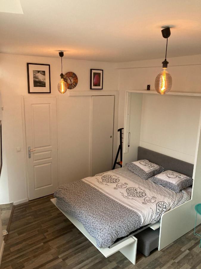 Апартаменты Cosy Nest From 10 Minutes Paris Centre Сент-Уан Экстерьер фото